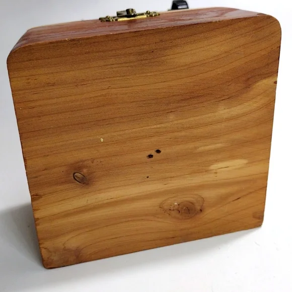 Vintage Souvenir Box from Yosemite National Park - Picture 3 of 7